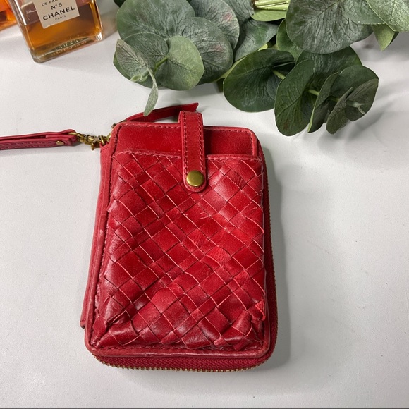Elliott Lucca Wallet Red woven Leather Wristlet Credit Card holder - Picture 2 of 6
